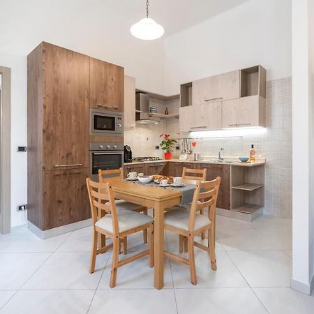 La Casa Di Gio - Stazione & Policlinico Apartment Bari Dış mekan fotoğraf
