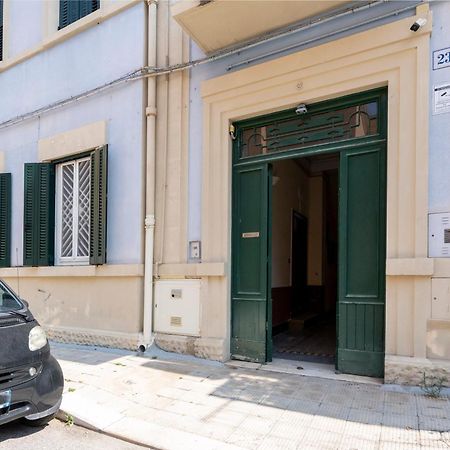 La Casa Di Gio - Stazione & Policlinico Apartment Bari Dış mekan fotoğraf