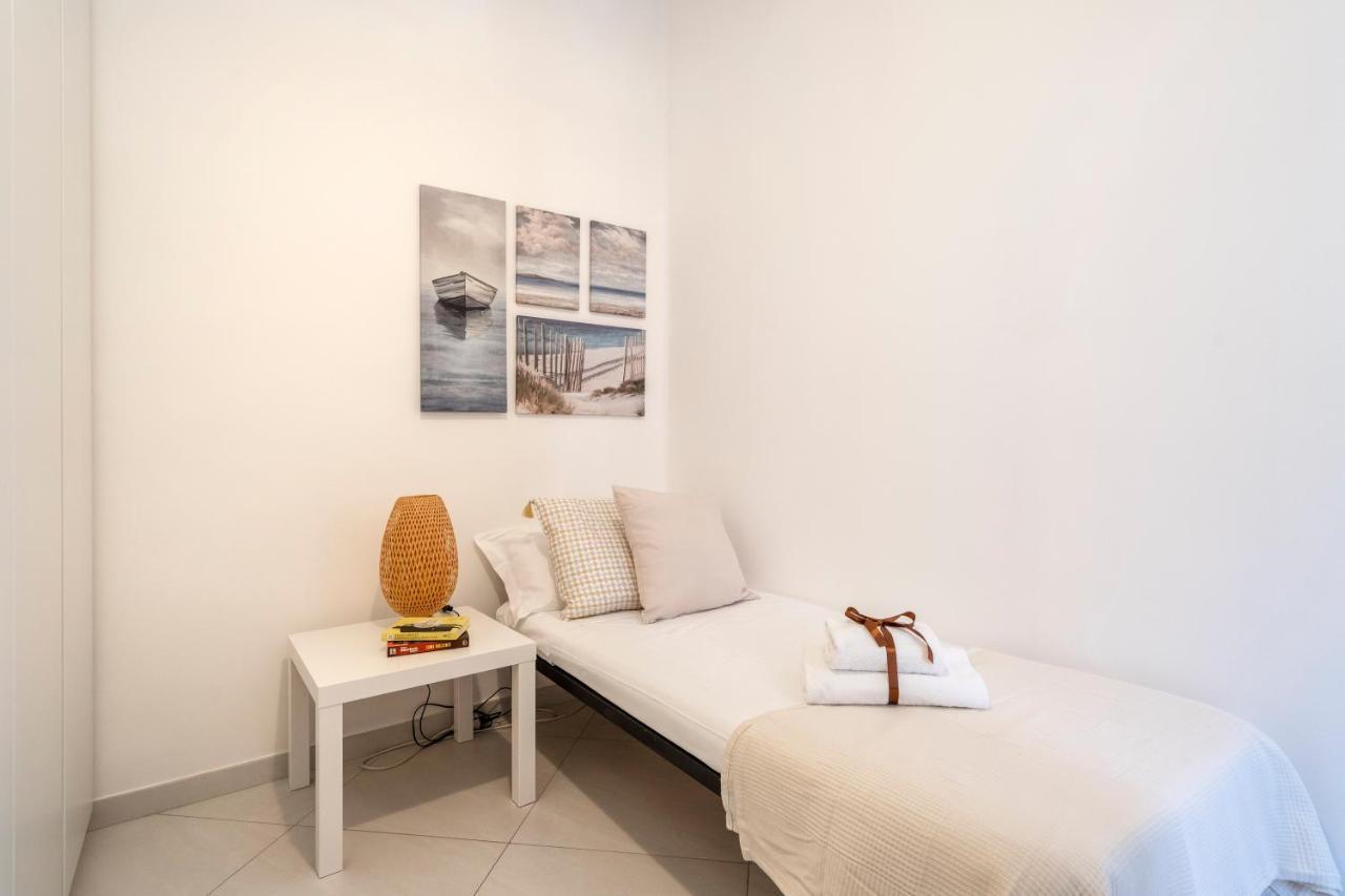 La Casa Di Gio - Stazione & Policlinico Apartment Bari Dış mekan fotoğraf