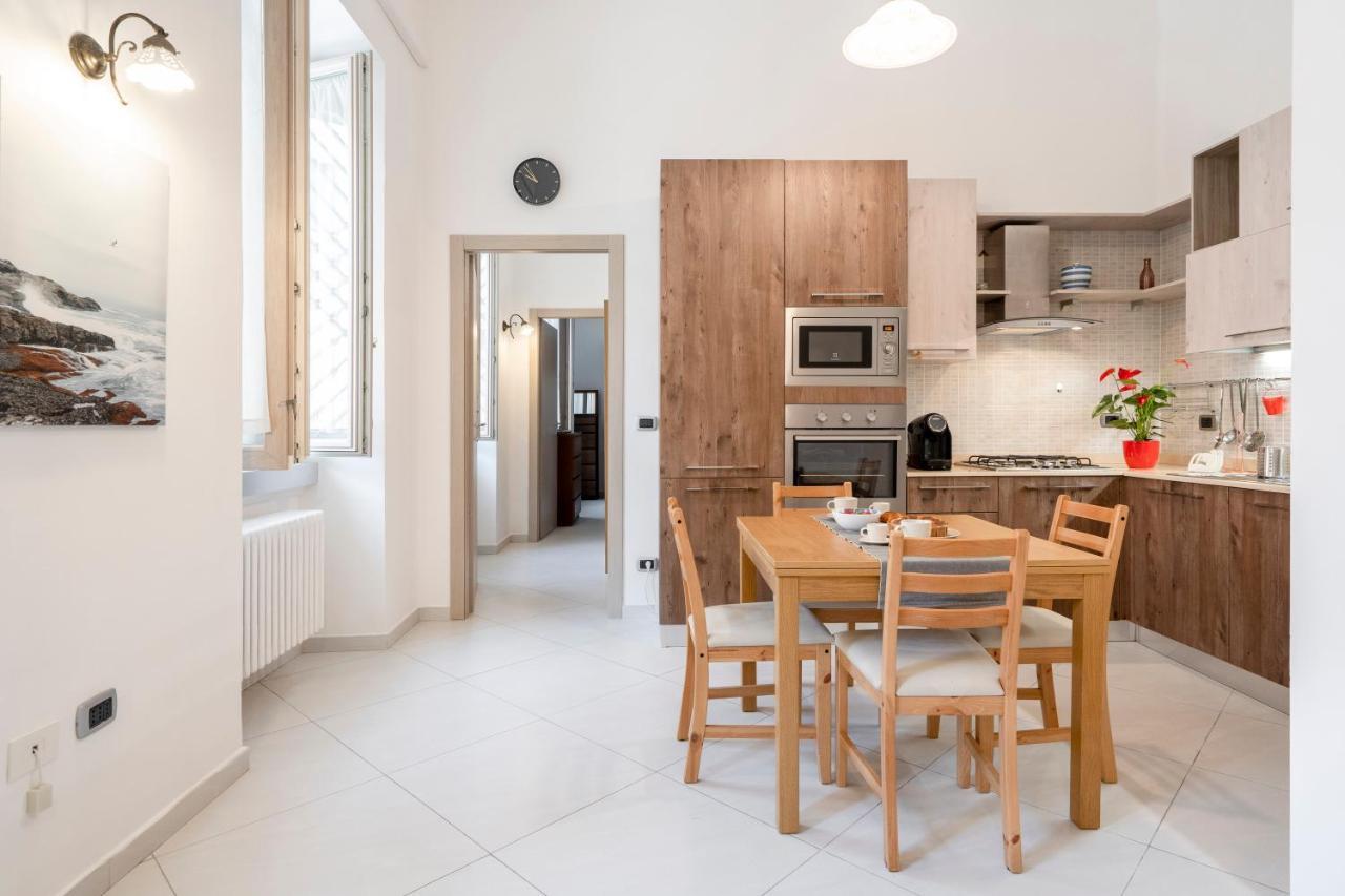 La Casa Di Gio - Stazione & Policlinico Apartment Bari Dış mekan fotoğraf