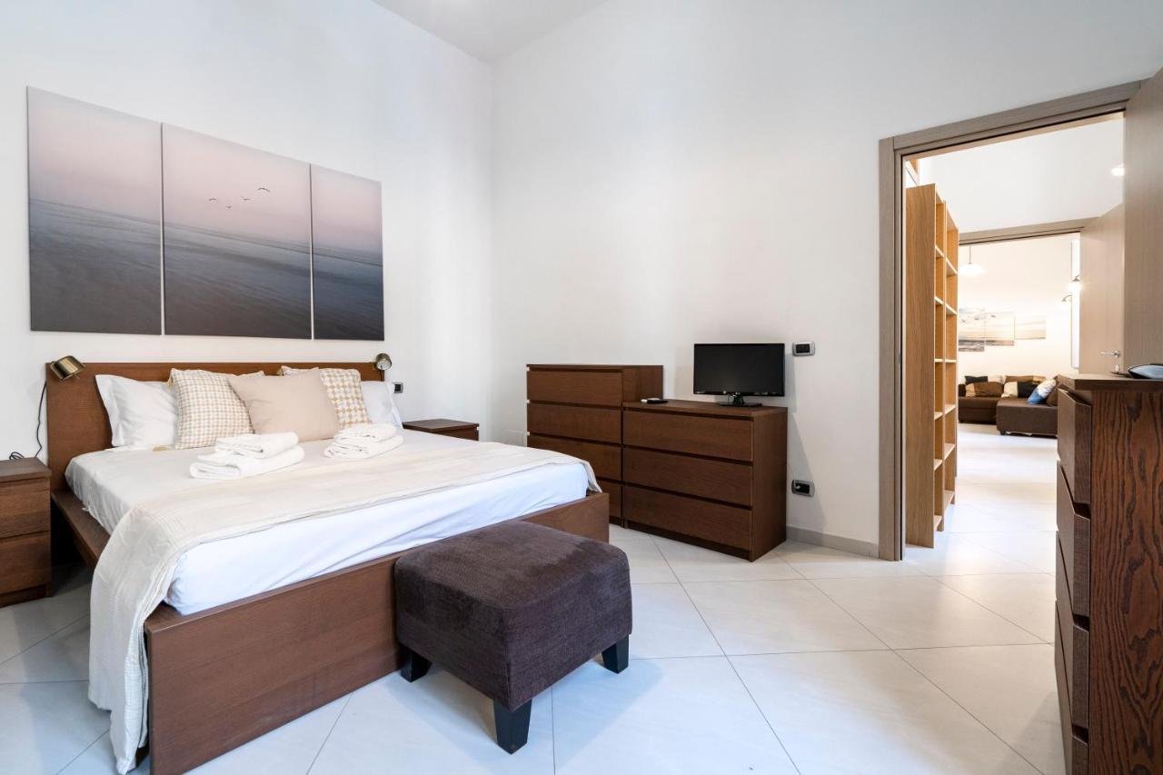 La Casa Di Gio - Stazione & Policlinico Apartment Bari Dış mekan fotoğraf