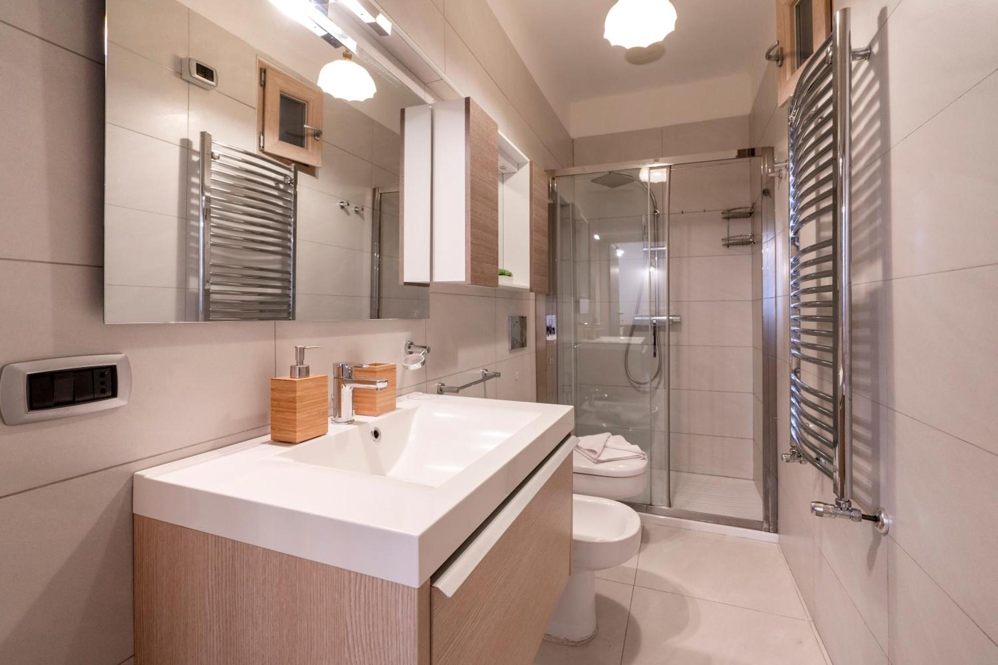 La Casa Di Gio - Stazione & Policlinico Apartment Bari Dış mekan fotoğraf